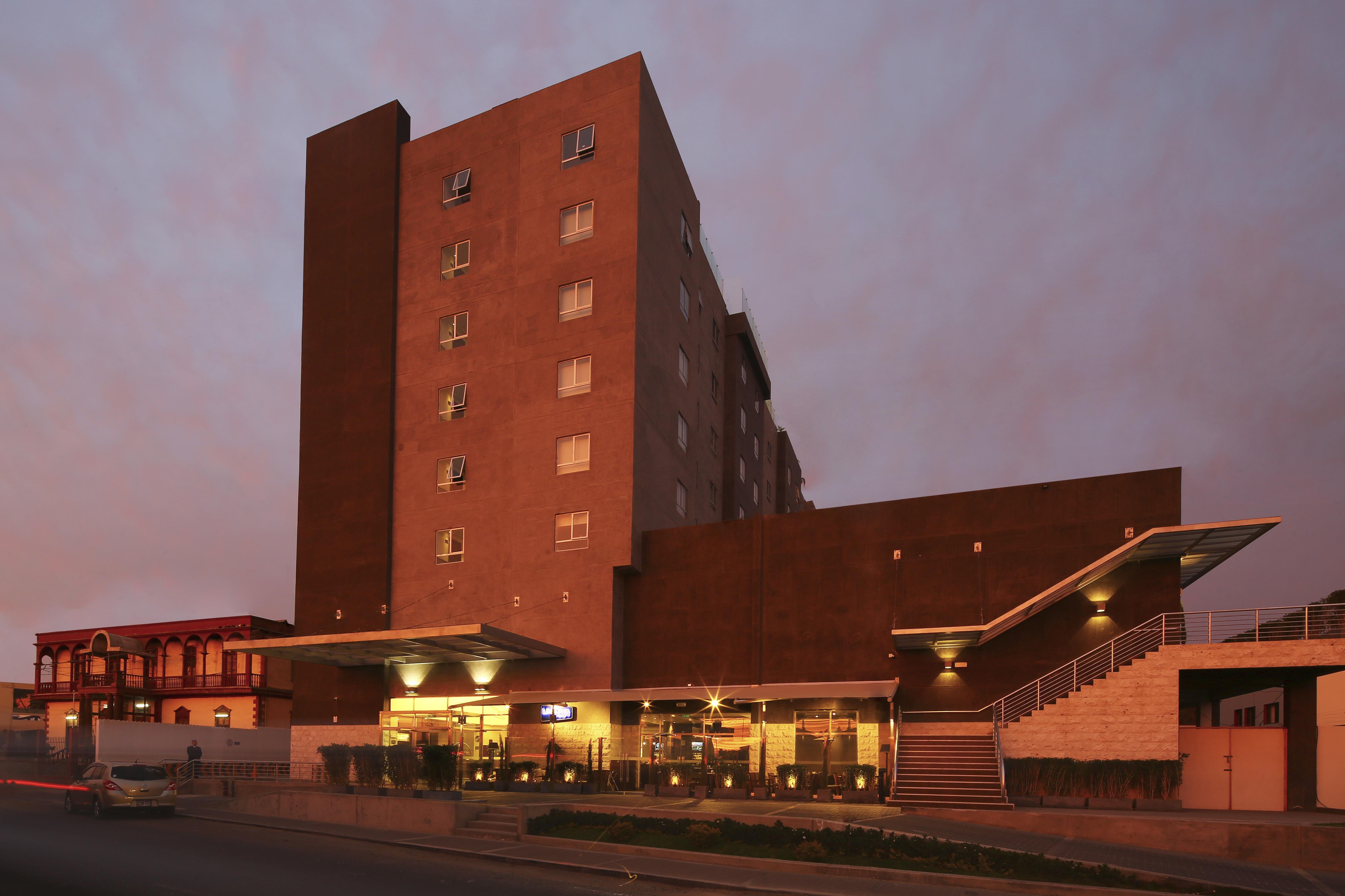 Casa Andina Select Tacna Hotel Bagian luar foto