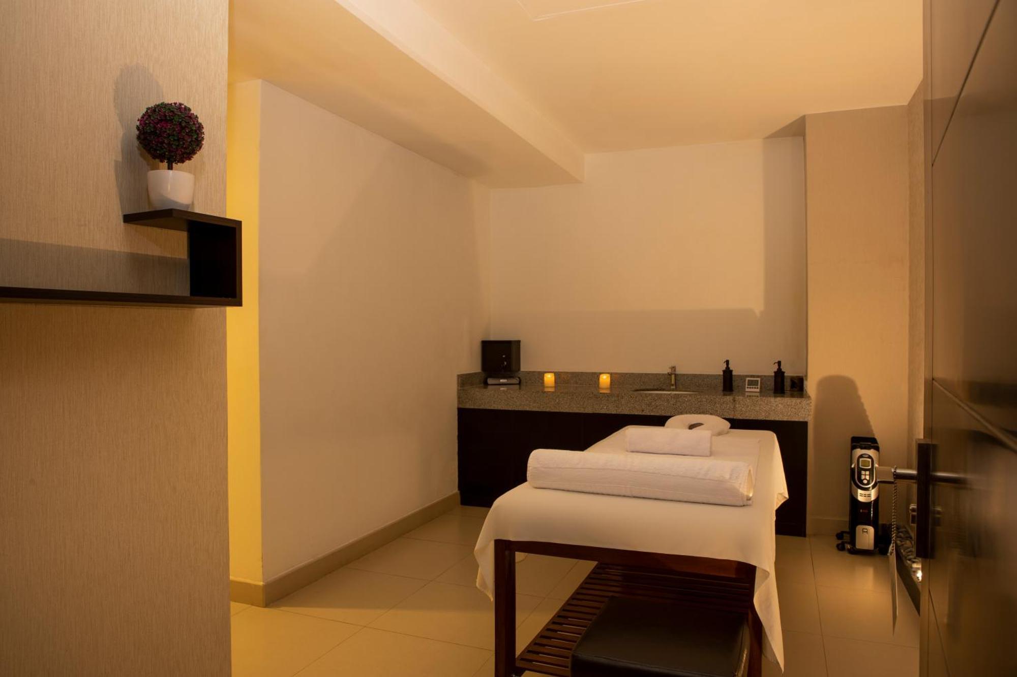 Casa Andina Select Tacna Hotel Bagian luar foto